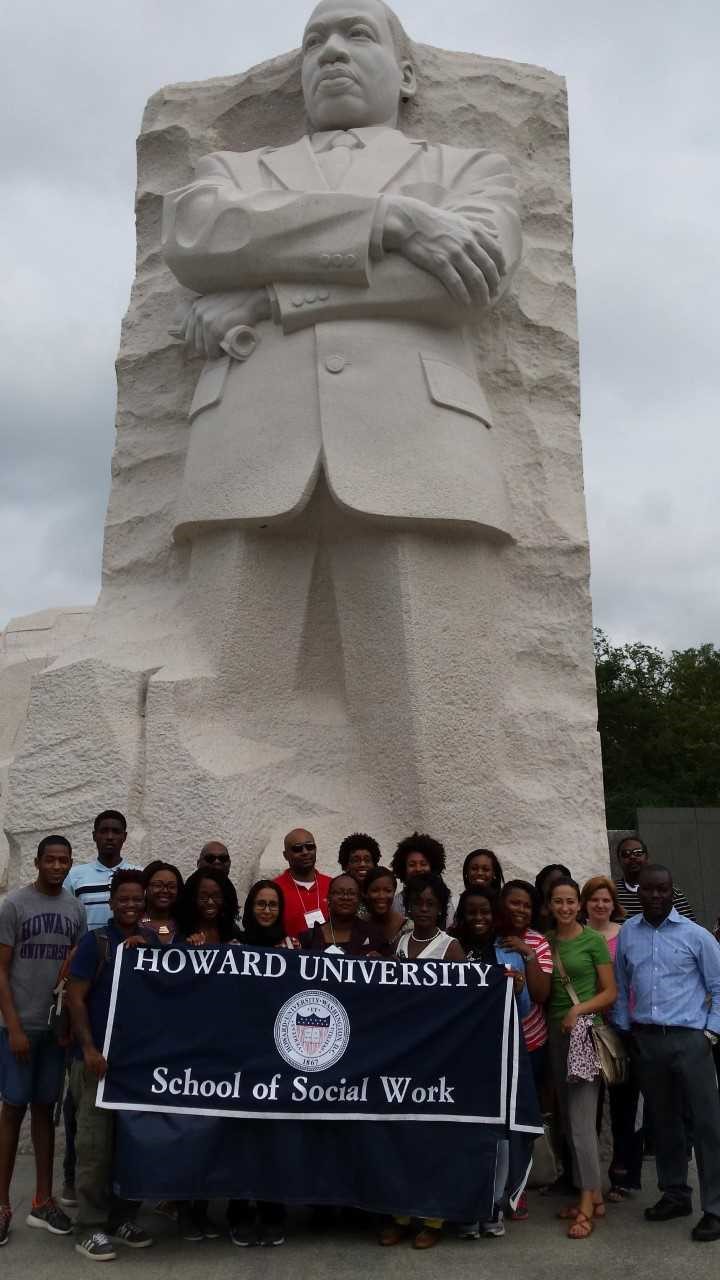 Students at Martin Luther King Jr Memorial