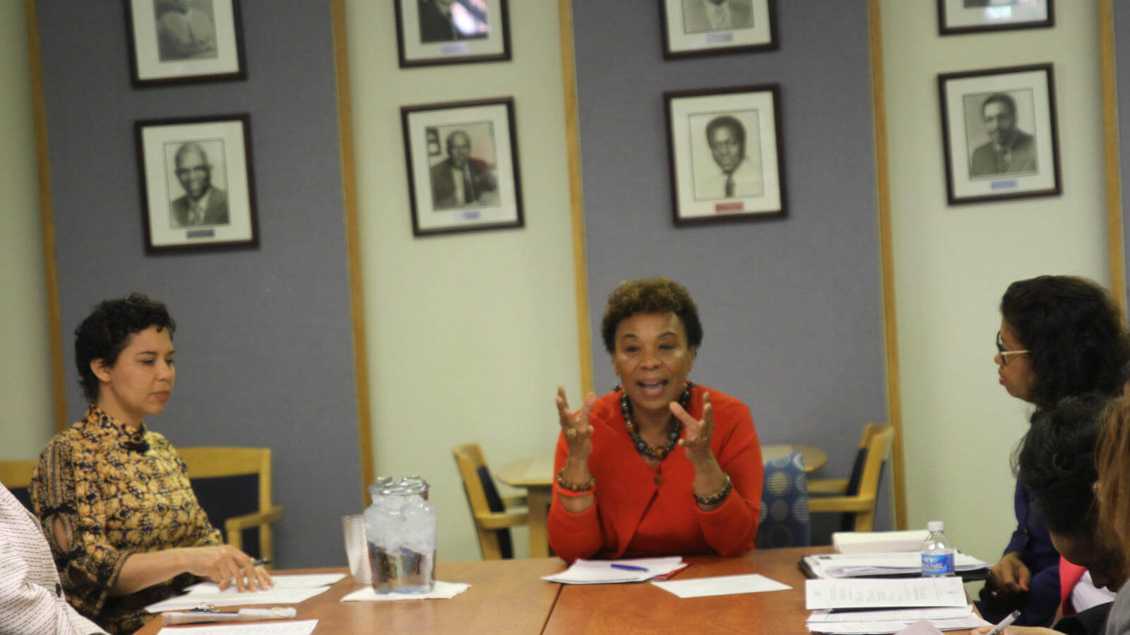 Image of Barbara Lee lecturing students